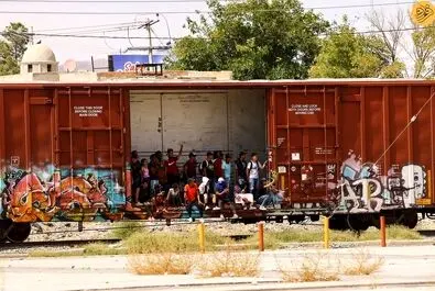 هجوم مهاجران به مرز