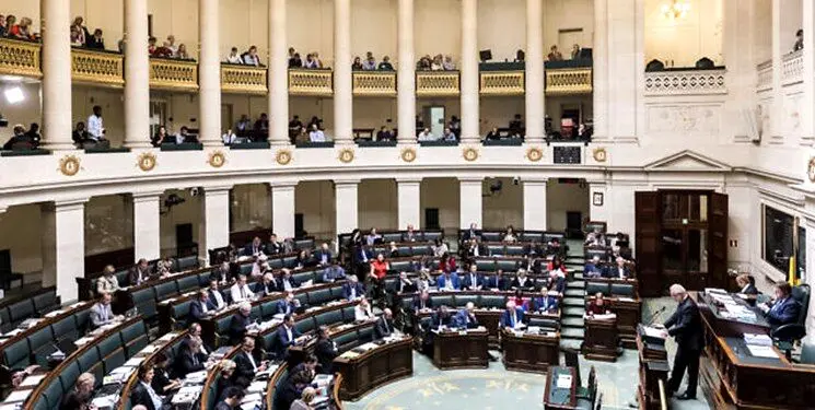 انتقال دیپلمات ایرانی موقتا ممنوع شد
