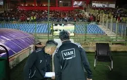 انتقاد تند از تأخیر VAR در ایران؛ فوتبال از ریتم افتاد