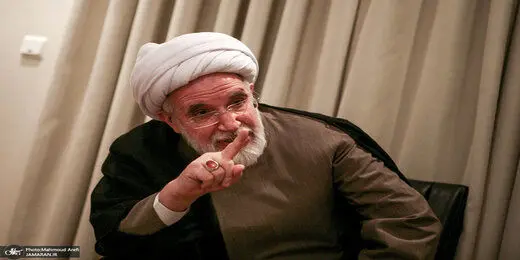 کیهان به شیخ در حصر هم رحم نمی کند