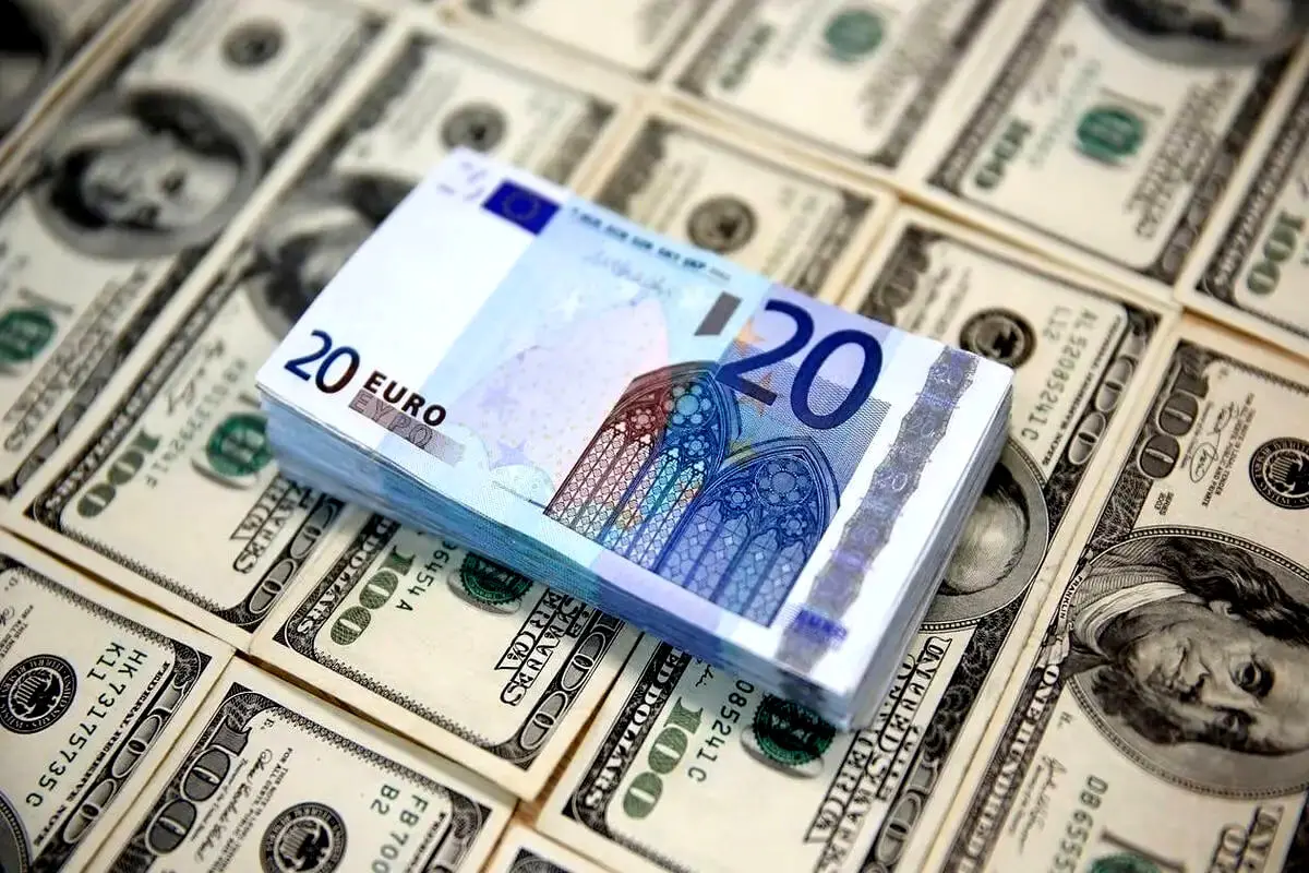 قیمت دلار و یورو امروز دوشنبه ۳ شهریور ۱۴۰۴