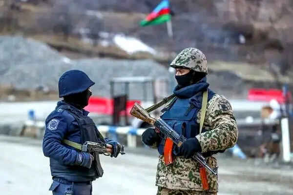 جنگ در مرز ایران/آغاز حمله باکو به قره‌باغ