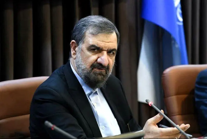محسن رضایی مسیر احمدی‌نژاد را رفت