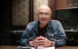 نصرالله مدقالچی از بیمارستان ترخیص شد