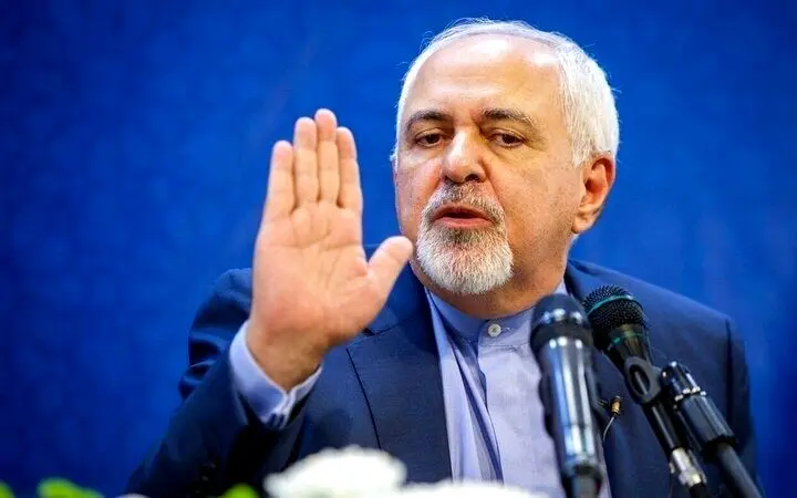 عکس ظریف را در خیابان اتش زدند