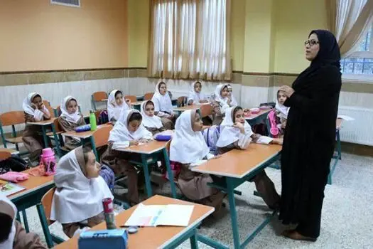 کمبود شدید معلم در تمام استان های ایران/ تصمیم آموزش و پرورش برای جبران کمبود معلم