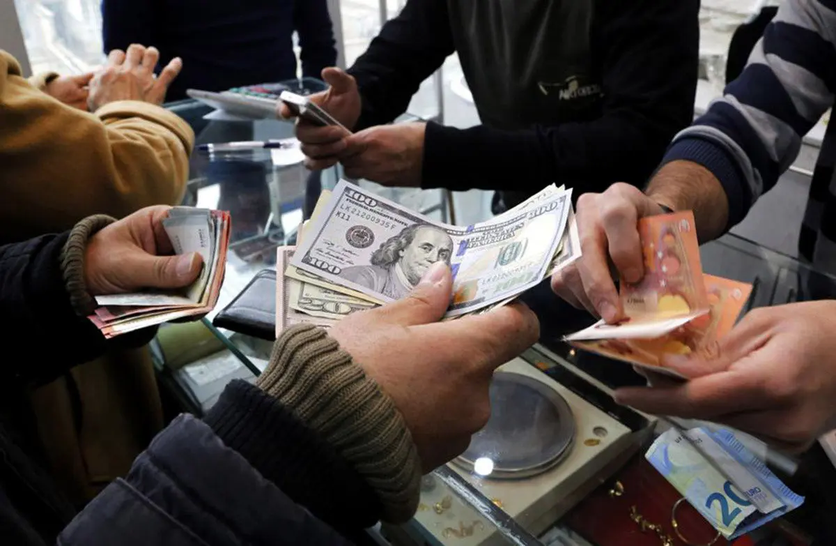 بازار ارز و سکه در نیمه اول مهر/ تقلب سکه از روی دست دلار