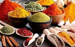 استفاده از گلاب به جای عطر به منظور دور کردن اجنه و جذب ملائک