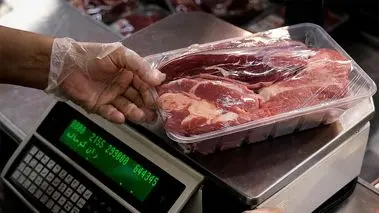 قیمت گوشت به زیر ۶۰۰ هزار تومان رسید