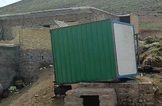اتفاق هولناک در یک مدرسه در مراغه/ یک معلم و 5 دانش آموز راهی بیمارستان شدند 