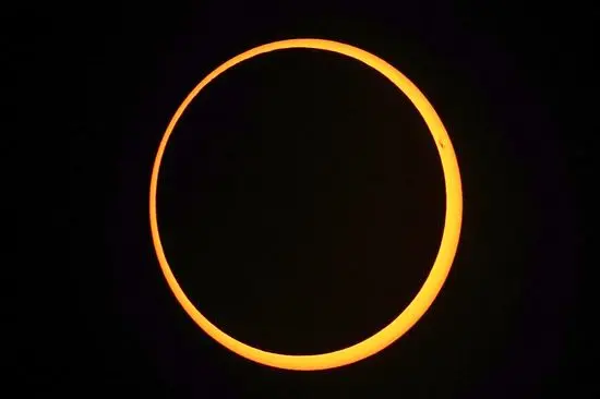 اتفاقی که ساعت ۱۳:۲۶ دقیقه امروز می افتد، +فیلم