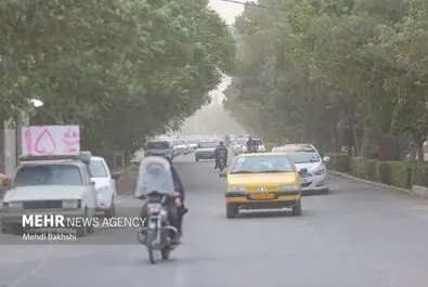 قم در گرد و غبار غرق شد