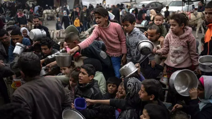 مرگ برای نان؛ فاجعه انسانی در غزه ادامه دارد + عکس