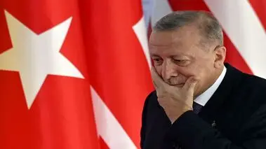 همخوانی اردوغان با ویولن نوازی یک دختر جوان