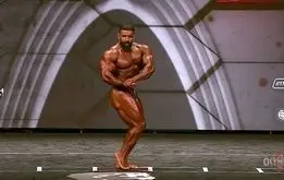 پست عجیب بلاگر خارجی از هادی چوپان +عکس