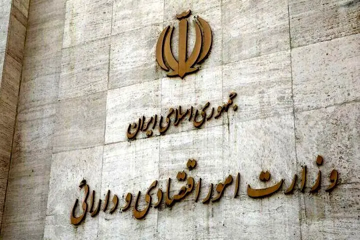 تکذیب واگذاری سهام خودروسازان به چین 