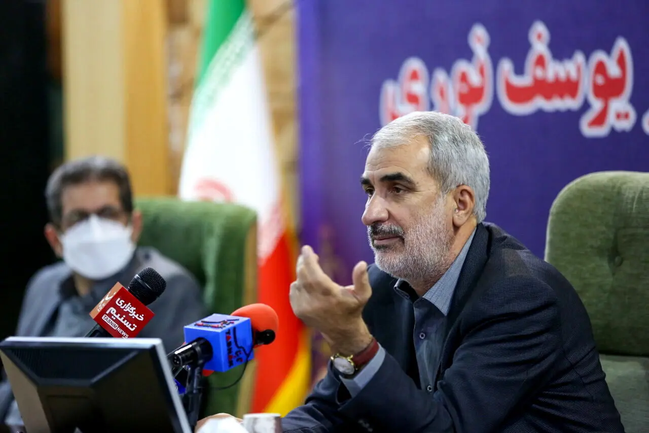 وزیر آموزش و پرورش: خوب نیست تشکل‌های معلمان موج‌سواری کنند | رتبه‌بندی معلمان را با جدیت پیگیری می‌کنیم