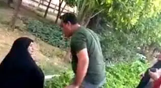 ماجرای جنجالی کتک‌کاری مرد و خانم چادری در نارنجستان شیراز / متهم یک پلیس است + عکس و فیلم