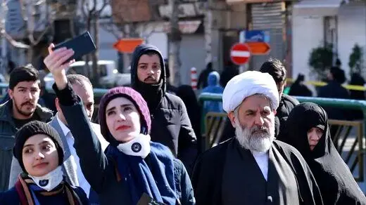 طائب: باید روشن شود، مردم طرفدار حجاب هستند یا بی حجابی