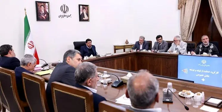 مخبر: بخش خصوصی سرداران اقتصادی کشور هستند