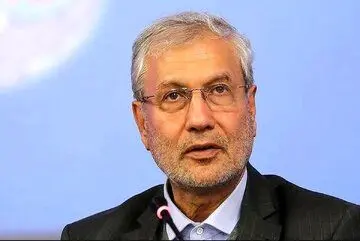 هشدار معنادار دستیار رئیس جمهور به پزشکیان/ مردم ایران بسیار خسته‌اند