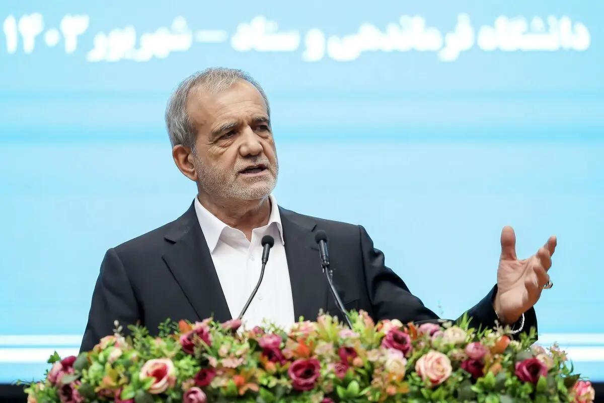 (ویدئو) ضرب‌المثل ترکی پزشکیان در جمع خوزستانی‌ها

