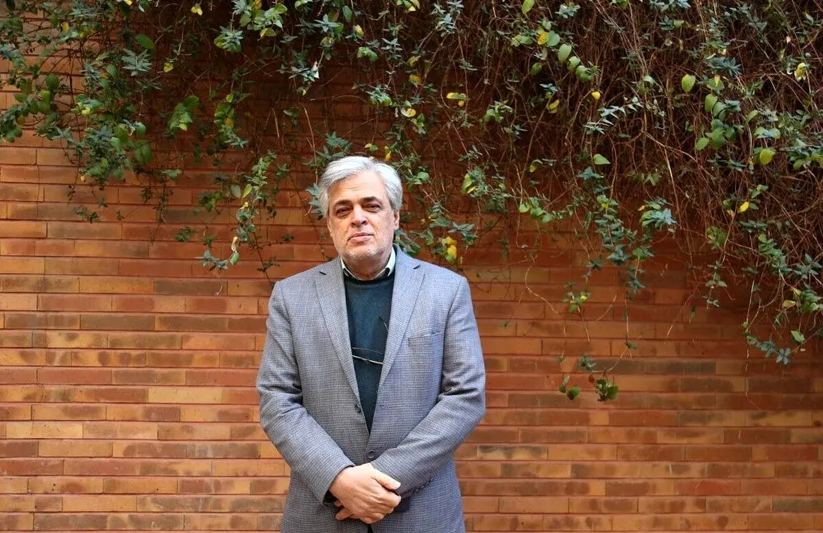 اطلاعیه دادسرای تهران درباره محمد مهاجری؛ واکنش به ادعای بکارگیری ۲۰۰ مشاور برای یک وزیر