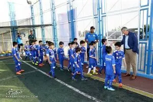 لوپز آبروی استقلال را در اسپانیا می‌برد