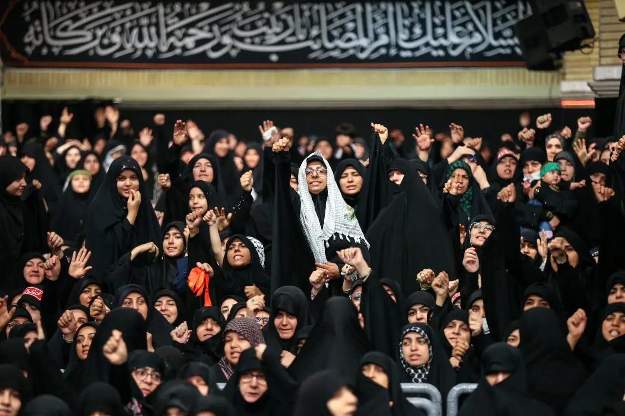 مراسم عزاداری در بیت  رهبر انقلاب+عکس
