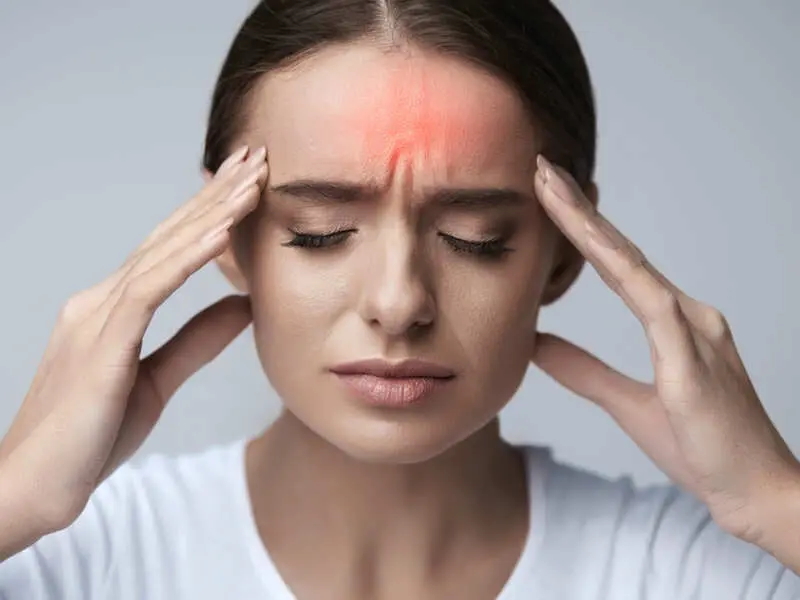 علائم میگرن را بشناسید / میگرن عصبی چه علائمی دارد ؟