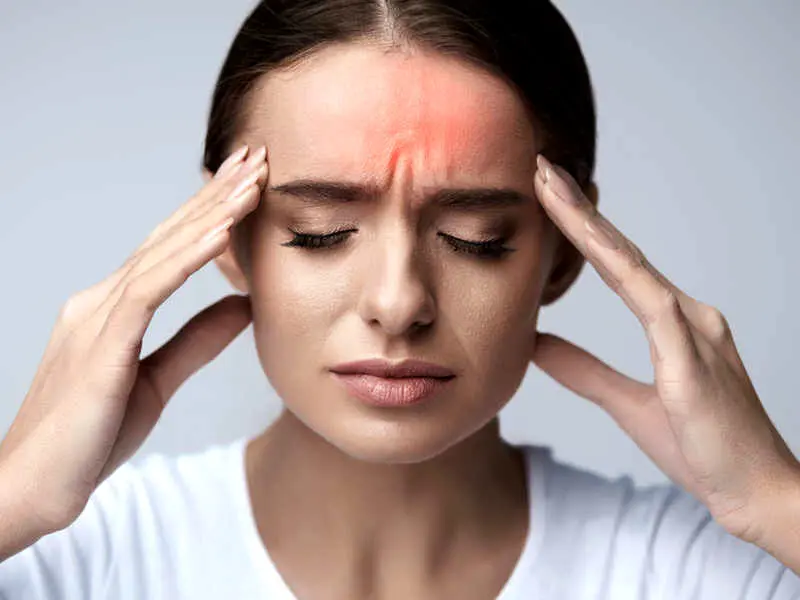 علائم میگرن را بشناسید / میگرن عصبی چه علائمی دارد ؟