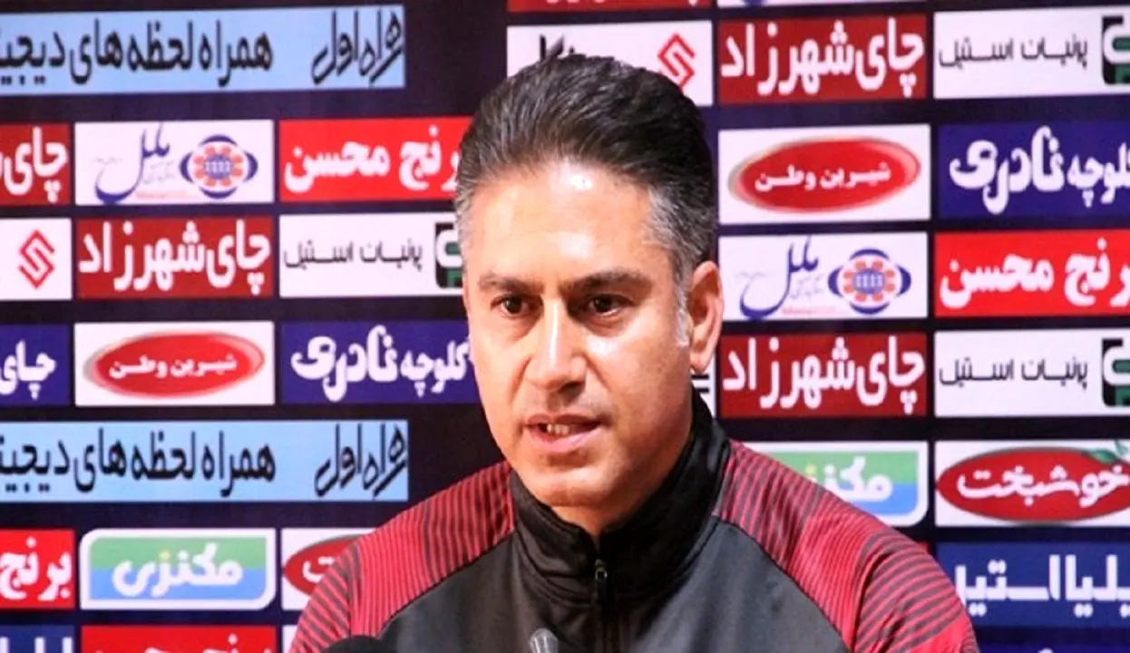 مربی پرسپولیس خبرنگاران را سرکار گذاشت