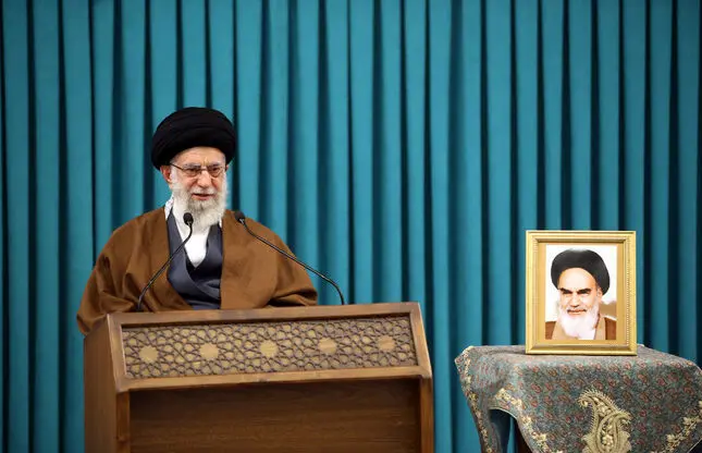 توصیه مهم رهبر معظم انقلاب به مسئولان / اقتصاد مهم است / پول پاشی به جایی نمی رسد