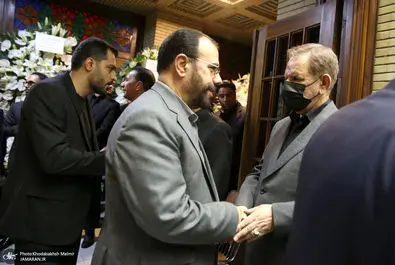 مراسم ترحیم مادر اسحاق جهانگیری