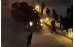 واکنش به زیر گرفتن مردم با خودرو ضدشورش در اردبیل
