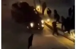 واکنش به زیر گرفتن مردم با خودرو ضدشورش در اردبیل
