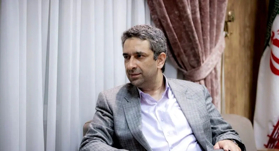 توئیت معاون پزشکیان درباره میرزا کوچک خان جنگلی جنجال برانگیز شد

