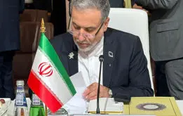 خوش و بش عراقچی با همتایان پیش از نشست دوحه + عکس