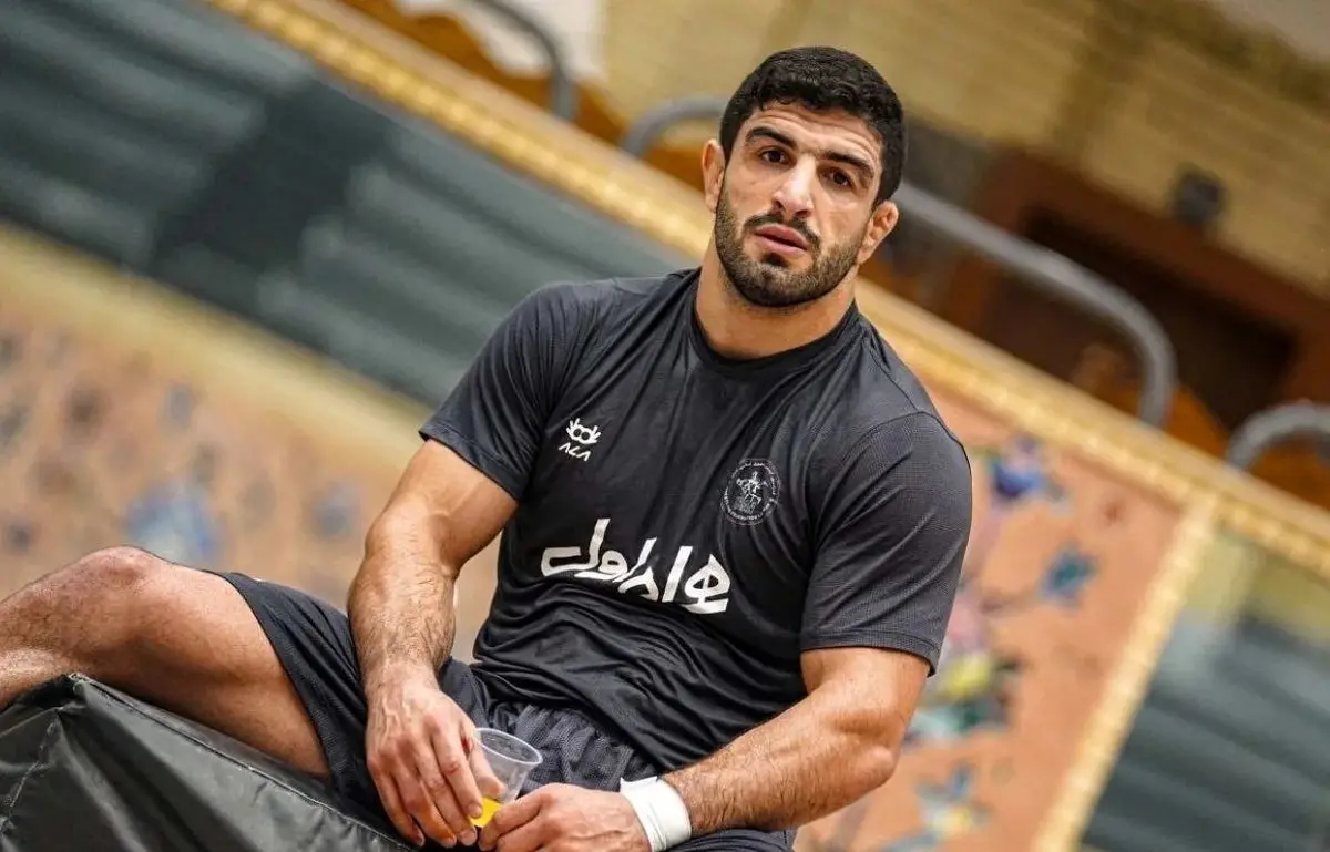 کامران قاسم‌پور محاصره شد