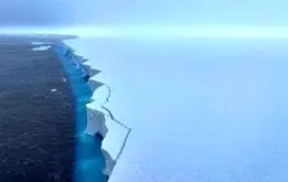 حرکت بزرگ‌ترین کوه یخی در جهان! +عکس