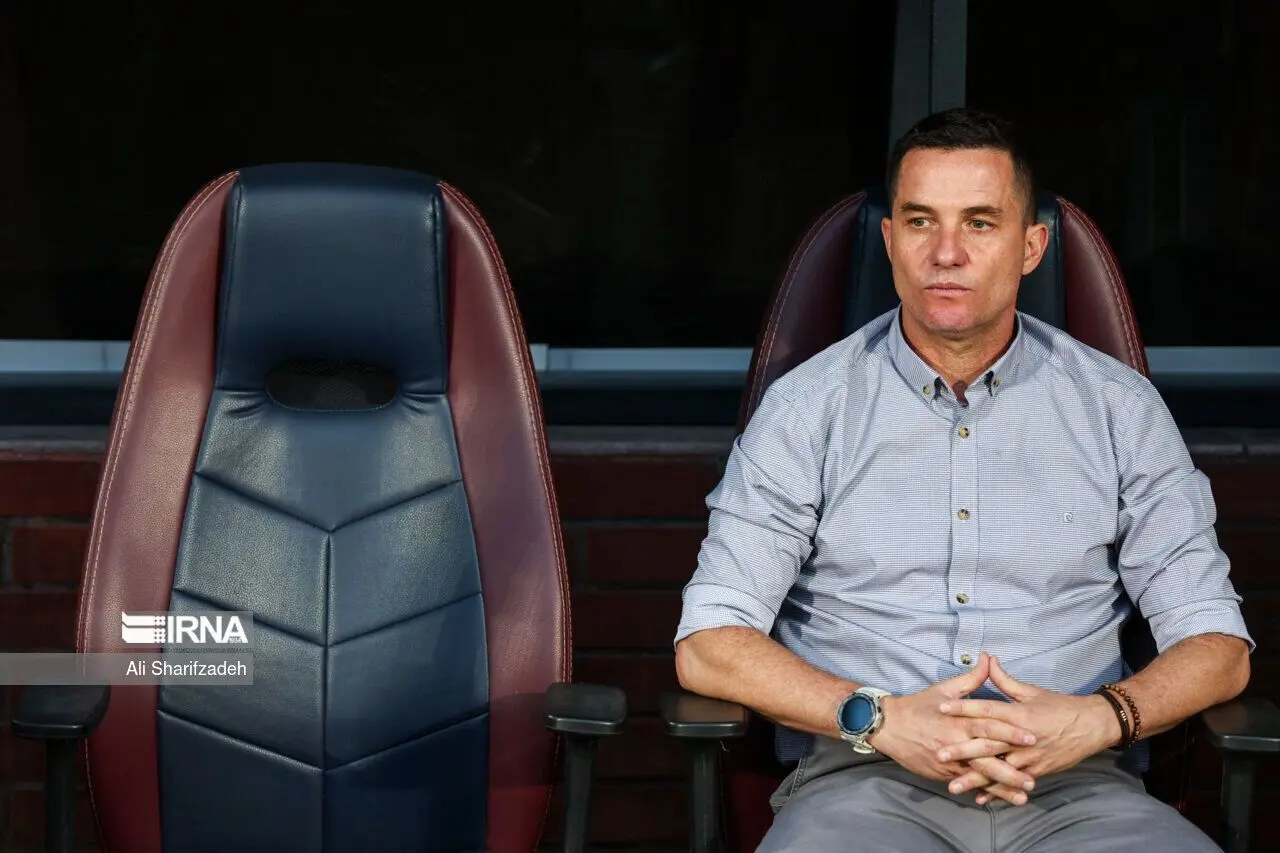 لحظه ورود اوسمار ویرا به باشگاه  پرسپولیس 