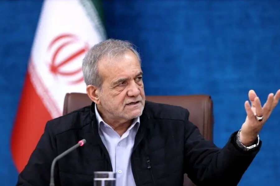 پزشکیان: ما خودمان، خودمان را تحریم کردیم
