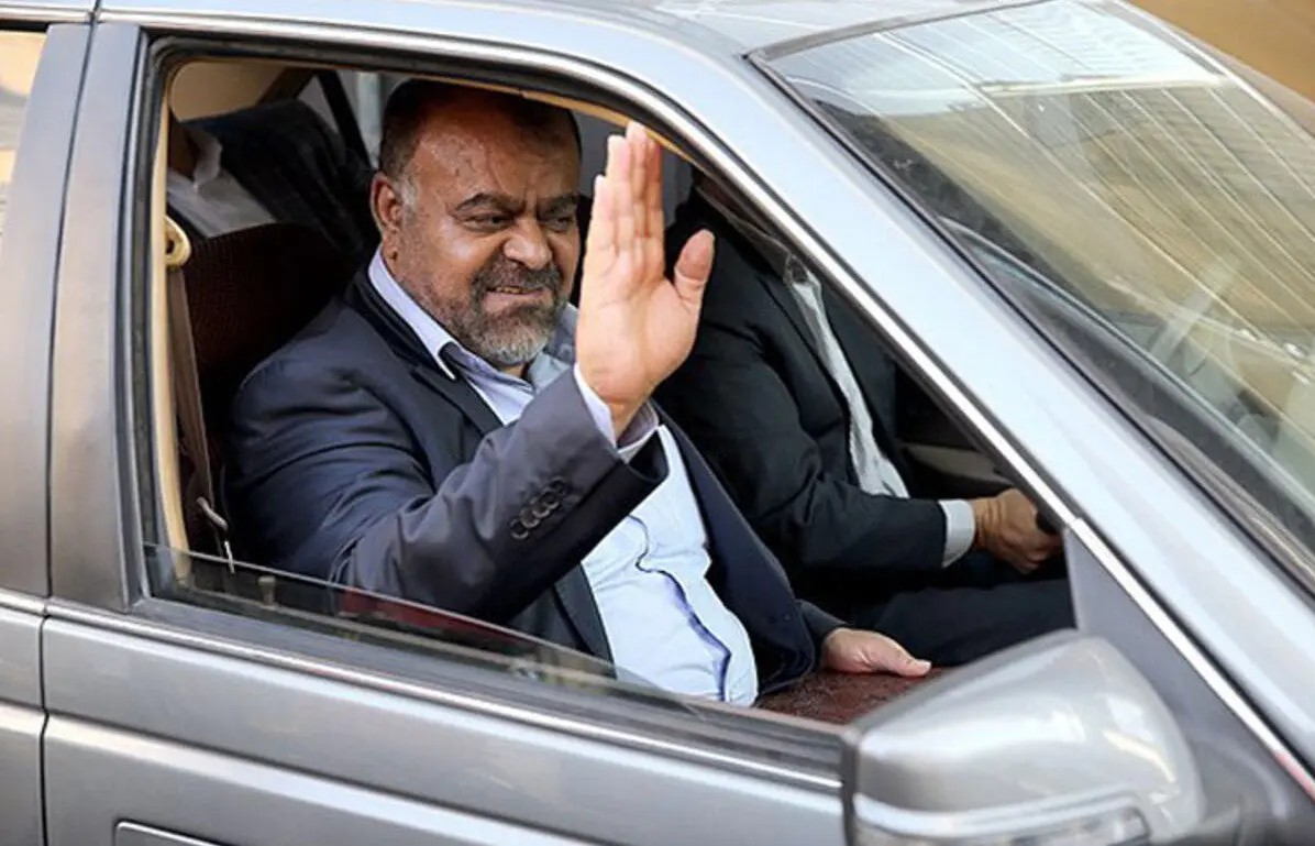 «رستم قاسمی» استعفا کرد؟