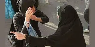 روش جدید تذکر به خانم‌های بی‌حجاب در قلعه فلک الافلاک خرم آباد + فیلم
