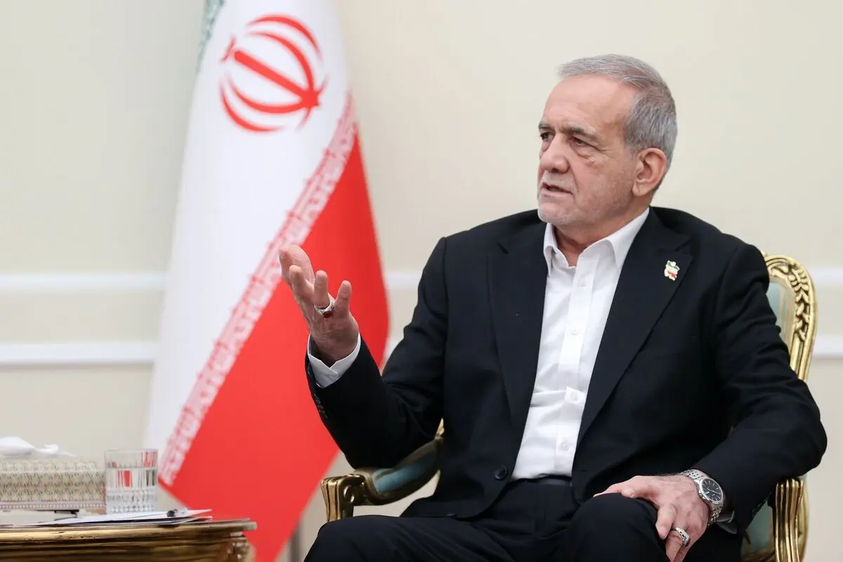 دستور پزشکیان درباره سفر جنجالی وزیر راه به کیش