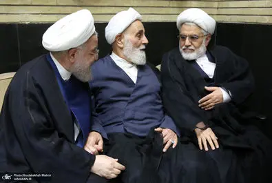مراسم ترحیم مادر اسحاق جهانگیری