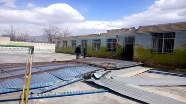 اتفاق وحشتناک سقف در یک مدرسه +فیلم
