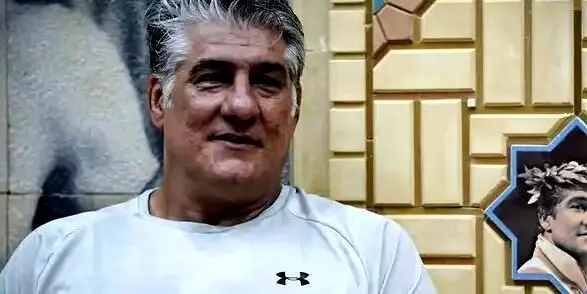 اخراج اسطوره کشتی  به‌خاطر کیمیا از تلویزیون 
+فیلم