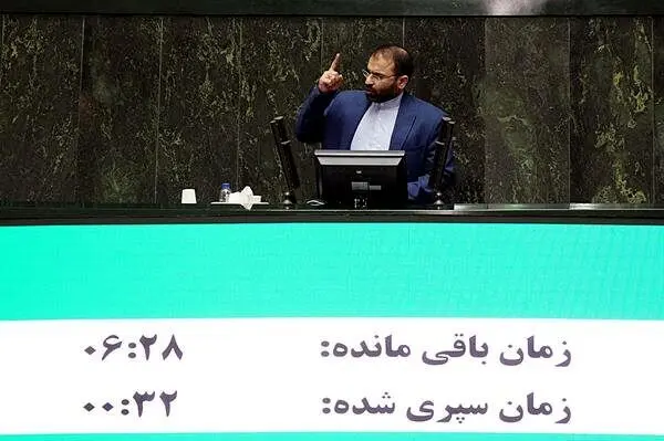  لایحه عفاف و حجاب در مجلس تغییر می کند؟