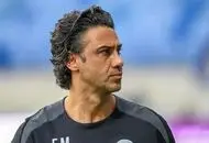 فرهاد مجیدی با لباس قرمز سوژه شد+عکس